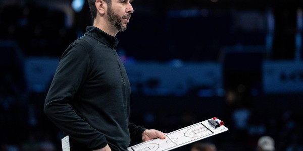 TA记者：尼克斯在考虑与前黄蜂主帅博雷戈进行主教练一职的会谈