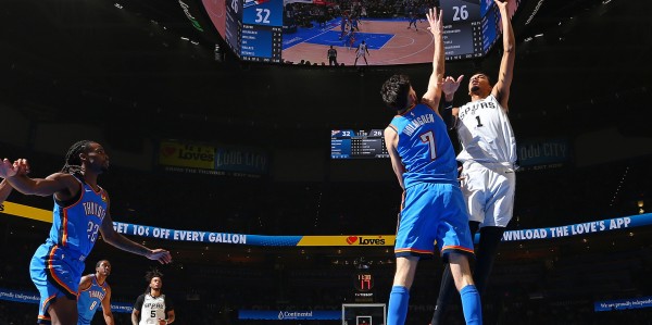 kaiyun正规平台-雷霆复仇马刺拒绝四杀！亚历山大34+5+5 文班亚马17+7吞里程悲