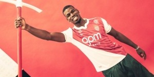 加拉：博格巴当然是法甲头号球星，他来之前也许是阿什拉夫或杜埃