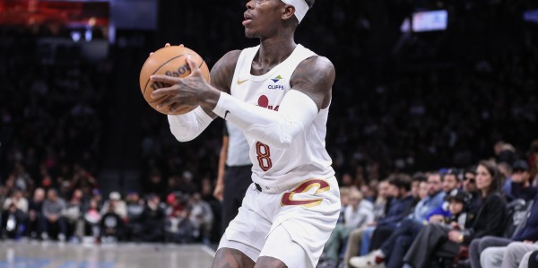 开云体育首页-帕森斯：季后赛哈登&amp;amp;米切尔被限制时 施罗德能控球&amp;amp;创造进攻机会