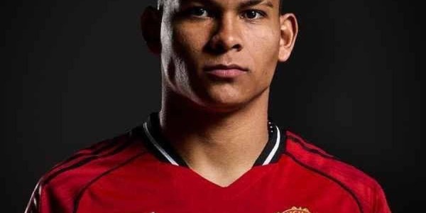 开云体育首页-曼联700万铁闸拒绝冬窗离队！接洽恩迪迪真相揭晓，两人仍是目标