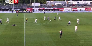 ⚽德甲半场：洪萨克破僵，费尔豪尔单刀破门，艾禾斯堡1-1海登海姆