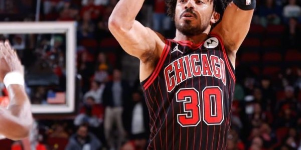 开云体育首页-拒爆冷！杜兰特28+10很开心，阿门两人立大功，申京23+11全队第一