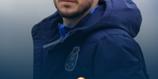 kaiyun正规平台-执教仅半年，官方：波尔图主帅马丁·安塞尔米下课