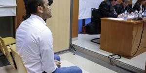 kaiyun体育网-西媒：阿尔维斯被判无罪后今日取回其护照，现在可自由离境