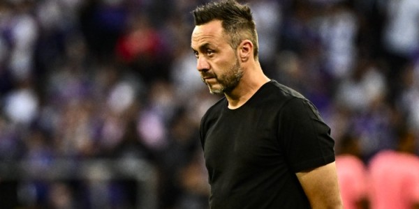 kaiyun正规平台-德泽尔比：帕瓦尔可以胜任多个位置，期待他能展现应有的实力